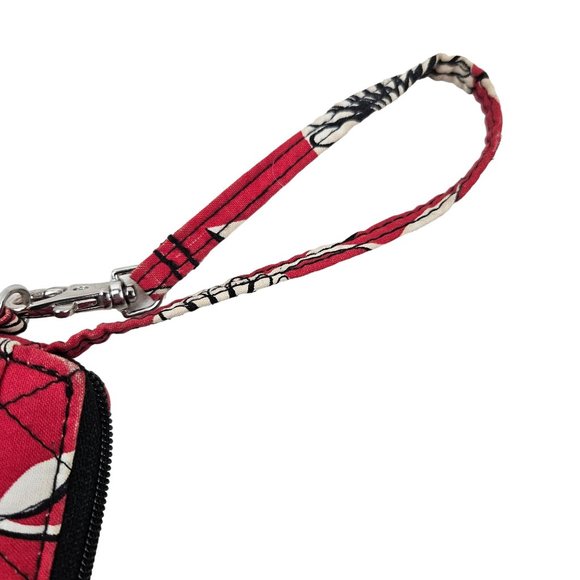 Vera Bradley Carry It All Wristlet Deco Daisy Pattern Red Black White Quilted - Picture 7 of 7